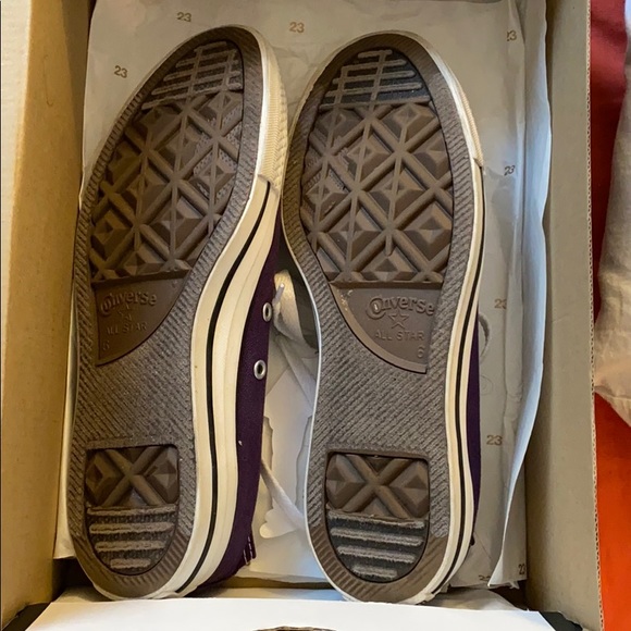 Purple converse - Picture 2 of 6